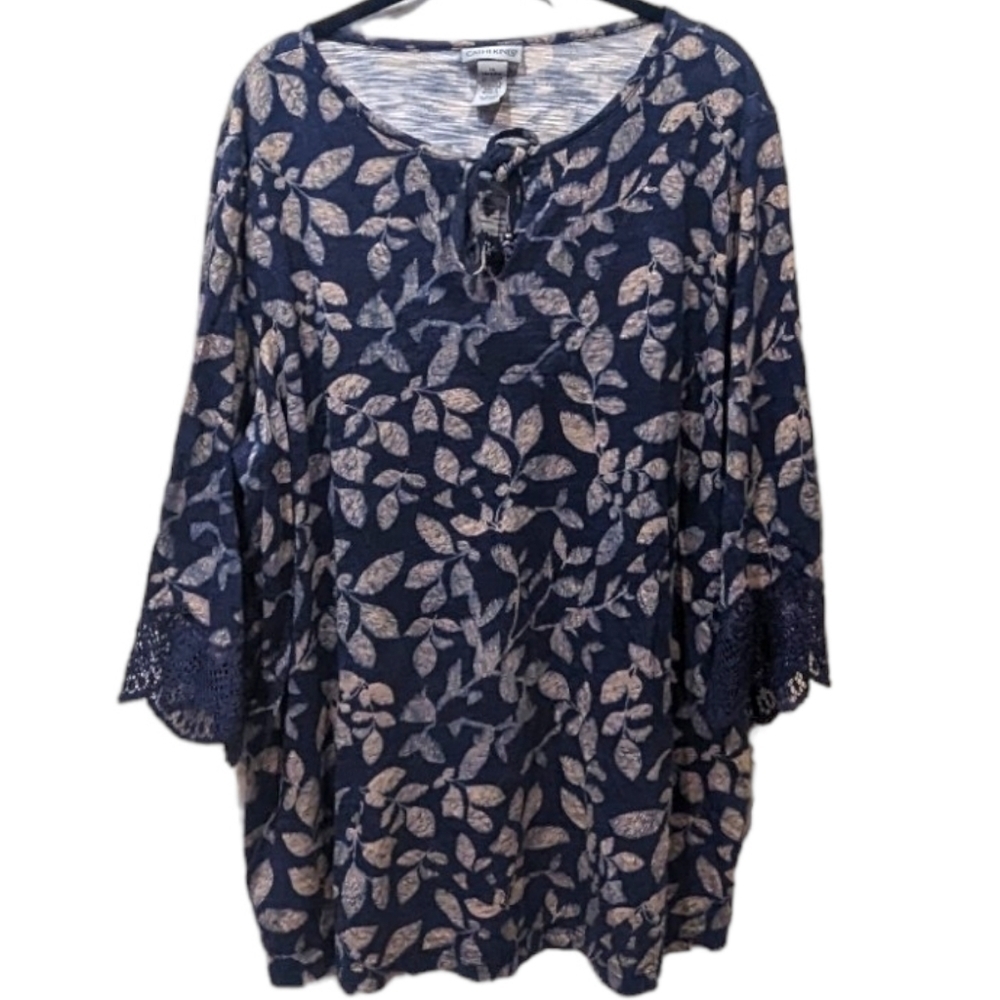 Catherines Blue Lace Cuff Tie-Front V-Neck Leaf Print Plus Size Top (1X)